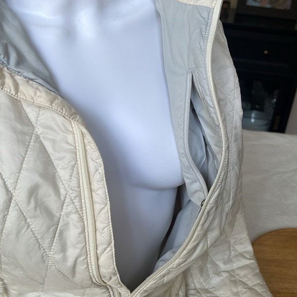 Patagonia Birch White Cream Nano Puffer Women’s XS Primaloft PACKABLE Jacket - Picture 3 of 17